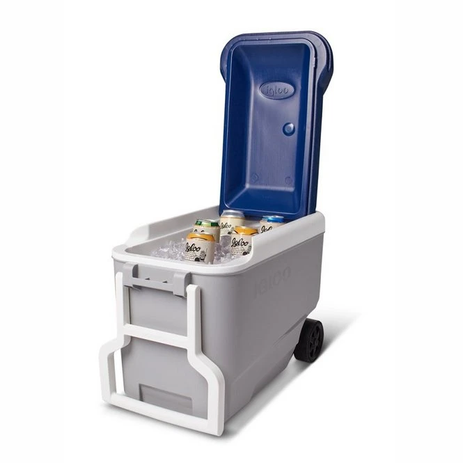 Igloo Maxcold 40 Roller Cool Box - Grey / Blue 12 Igloo Maxcold 40 Roller Cool Box - Grey / Blue - Image 12