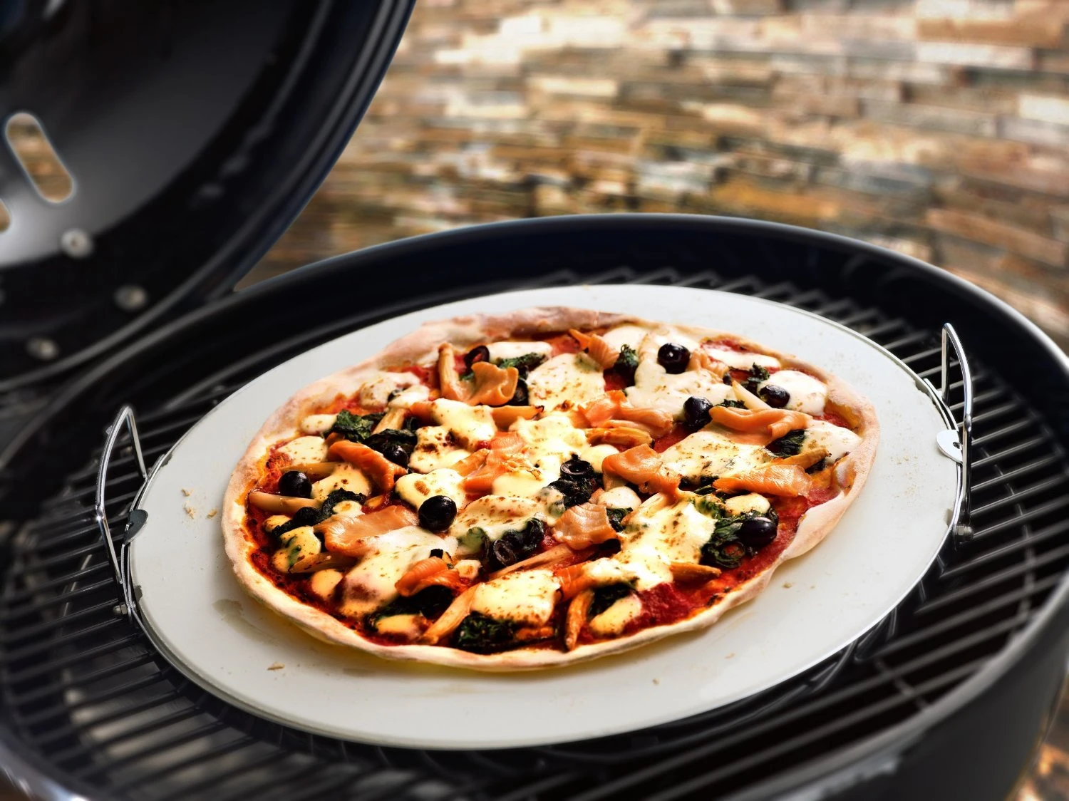 Cadac Pizza Stone 33cm 2 Cadac Pizza Stone 33cm - Image 2