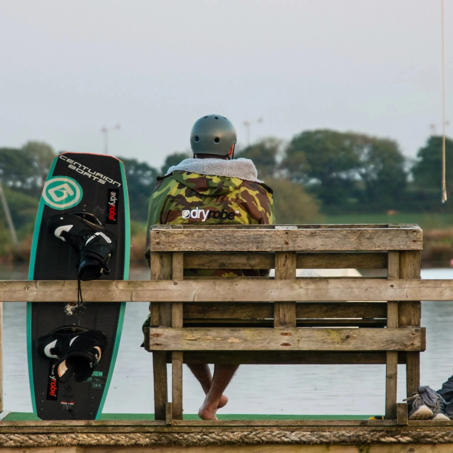 Dryrobe Advance Long Sleeve Camouflage Grey - RECYCLED 5 Dryrobe Advance Long Sleeve Camouflage Grey - RECYCLED - Image 5