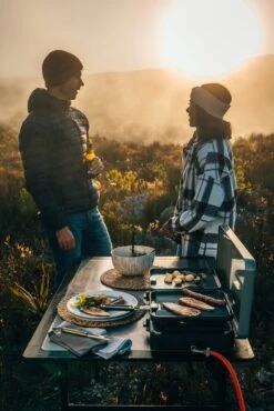 Cadac 2 Cook 3 Pro Deluxe QR Stove 11 Cadac 2 Cook 3 Pro Deluxe QR Stove -Kampa Store Cadac Lifestyle 38 scaled 1