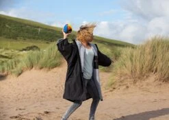 Dryrobe Advance Kids Short Sleeve BLACK BLUE 7 Dryrobe Advance Kids Short Sleeve BLACK BLUE -Kampa Store KIDS BEACH DRYROBE 176 09e98dbf 1e9d 4f2b 99f2 f026a29d85f7 2024x2024 2