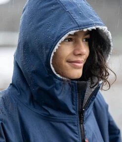 Dryrobe Advance Kids Long Sleeve NAVY GREY - RECYCLED 9 Dryrobe Advance Kids Long Sleeve NAVY GREY - RECYCLED -Kampa Store LS Navy 6 2024x2024 1b8c10d1 b45e 4157 827d 9f5b7657f19d