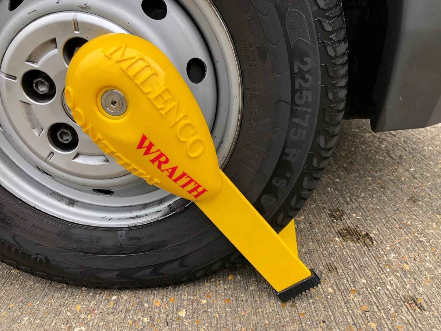 Milenco Wraith 2 Wheel Lock - Caravans 6 Milenco Wraith 2 Wheel Lock - Caravans - Image 6