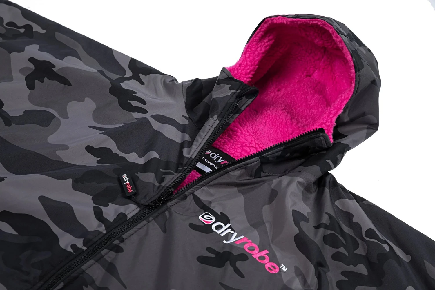 Dryrobe Advance Long Sleeve Black Camouflage Pink - RECYCLED 5 Dryrobe Advance Long Sleeve Black Camouflage Pink - RECYCLED - Image 5