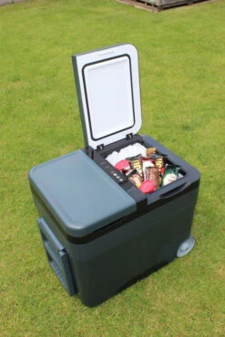 Outdoor Revolution Eco Deep Extreme Compressor Cooler 45L 8 Outdoor Revolution Eco Deep Extreme Compressor Cooler 45L -Kampa Store cool1205 3 1